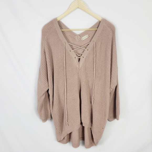 Women's knit Altar'd State sweater - Picture 1 of 5